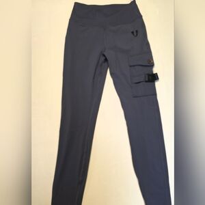 Firm Abs Cargo Pocket Scrunch Leggings Size L/US M